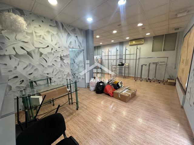 Local en venta en Lucena photo 0