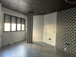 Oficina en alquiler en San Ildefonso-Barrio de la Catedral(23001) photo 0