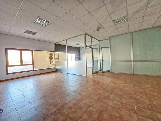 Nave Industrial En venta en P.i. Las Quemadas, Córdoba photo 0
