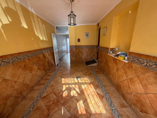 🏡 ¡Oportunidad en Fuente Palmera! Casa adosada con amplios espacios y gran potencial 🛠️✨ photo 0