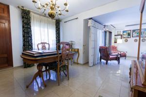 ESPECTACULAR VIVIENDA EN AVDA BARCELONA photo 0