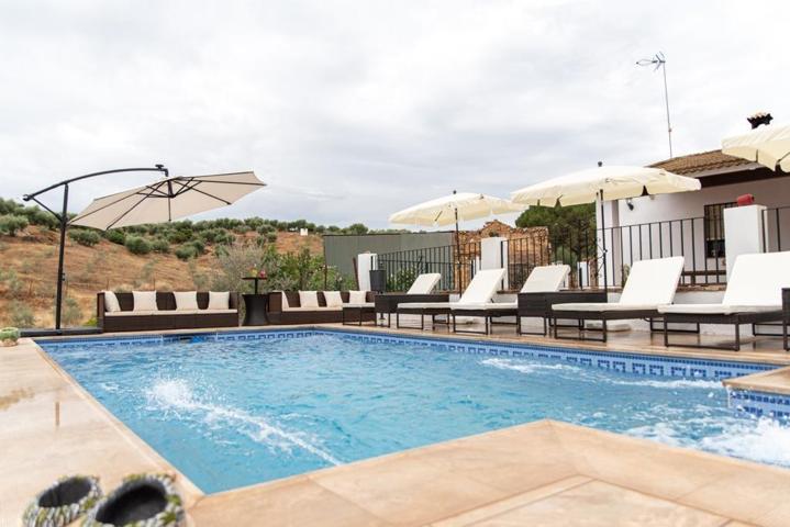 OPORTUNIDAD UNICA EN EL CORAZON DE HORNACHUELOS: ** TU PARAISO RURAL TE ESPERA ** photo 0