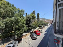 ¡Oportunidad única! Se venden 2 dos viviendas independientes en el mismo edificio – 186 m² en total, ideal inversión o familia numerosa. photo 0