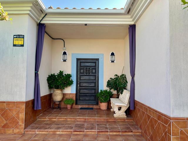 Casa En venta en El Quintanar, La Carlota photo 0
