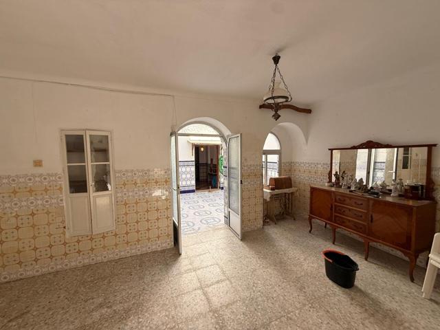 🏡Amplia Casa con Patios y Terraza en el Corazón de Fernán Nuñez photo 0