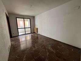 ¡Amplia vivienda, plaza de garaje y trastero en Doctor Barraquer! photo 0
