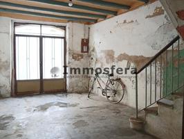 Casa De Pueblo en venta en Ulldecona de 138 m2 photo 0