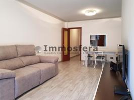 Piso con terraza en av. Barcelona photo 0
