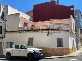 Casa esquinera céntrica en El Perelló photo 0