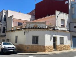 Casa esquinera céntrica en El Perelló photo 0