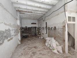 Local en centro de Tortosa photo 0