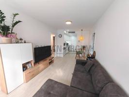 Piso con plaza de aparcamiento en venta en Av. Barcelona photo 0