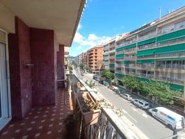 Piso en venta para reformar en Can Boada photo 0