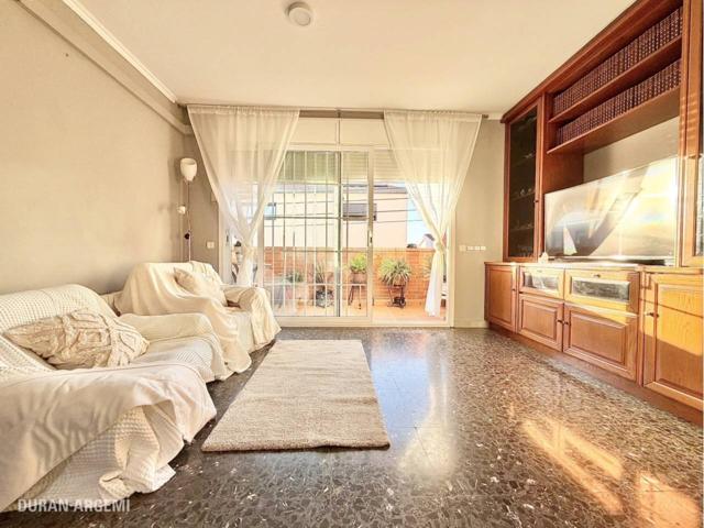 Casa unifamiliar adosada en venta en Sant Quirze del Vallès photo 0