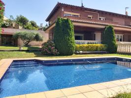 Casa en venta en Sant Cugat del Vallès - Valldoreix photo 0