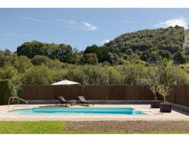 PRECIOSA CASA BIFAMILIAR CON PISCINA, EN EL BARRIO DE VENTAS. photo 0