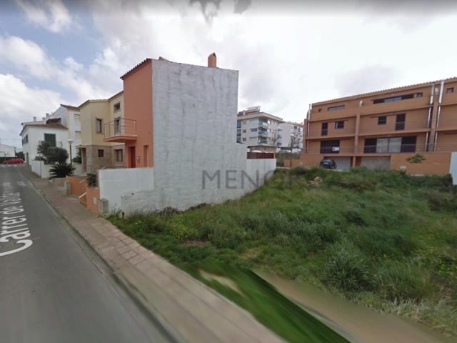 Terrenos Edificables En venta en Maó photo 0