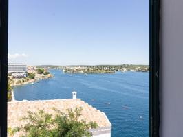 Piso En venta en Es Castell photo 0