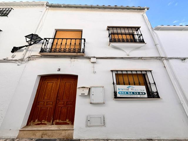 ¡Fantástica casa en venta en Zuheros! photo 0