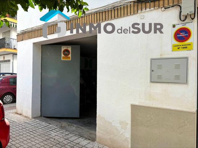 Local comercial transformado en cochera cerrada photo 0