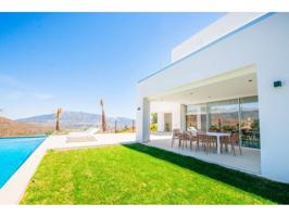 PRECIOSA VILLA DE LUJO EN LA MAIRENA (MARBELLA) photo 0