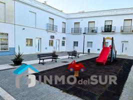 Venta de local comercial en Estepa photo 0