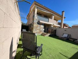 Casa pareada en venta en Cambrils photo 0