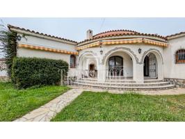 Venta de chalet unifamiliar en Mont-roig del Camp photo 0
