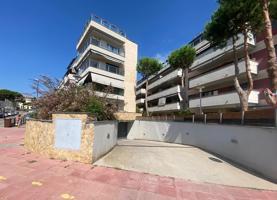 Plaza de parking en Avenida Fenals photo 0