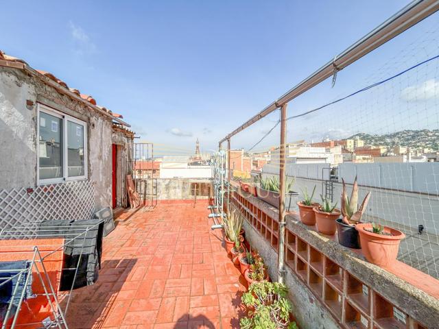 Edificio en venta a solo una calle de la playa de Lloret de Mar. photo 0