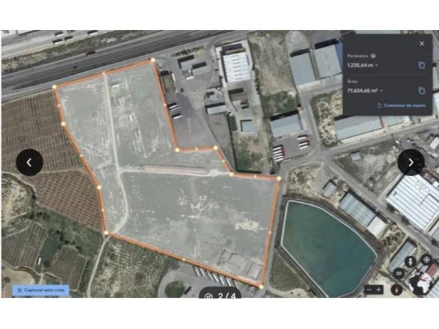 Terreno industrial en venta en Fraga photo 0