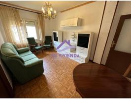 ¡OPORTUNIDAD INVERSORES! Venta piso CALLE CAMAÑO ARRENDADO por 357€ photo 0