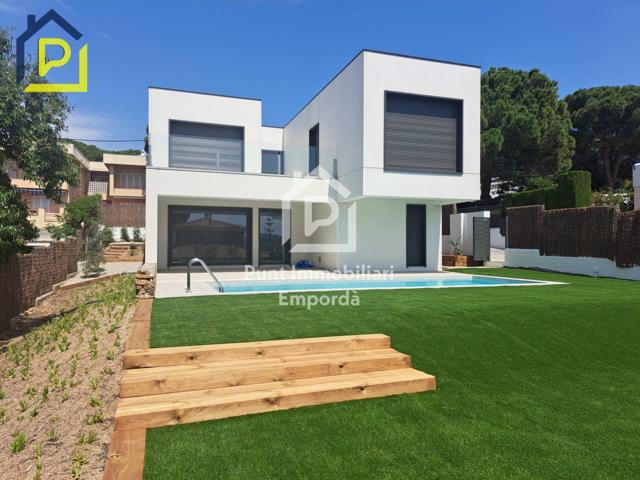 Casa de alto standing en Les Carboneres photo 0