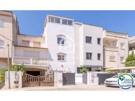 CASA REFORMADA (EMPURIABRAVA) photo 0