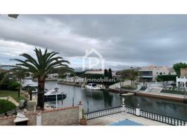 CASA DE PESCADORES CON AMARRE Y GARAJE CERRADO EN EMPURIABRAVA photo 0