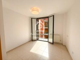 PISO EN VENTA EN CALLE PROGRES EN FIGUERES photo 0