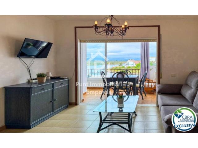 Apartamento en venta en Santa Margarida, Roses | Vistas al canal y al Parque Natural de los Aiguamolls de l'Empordà photo 0