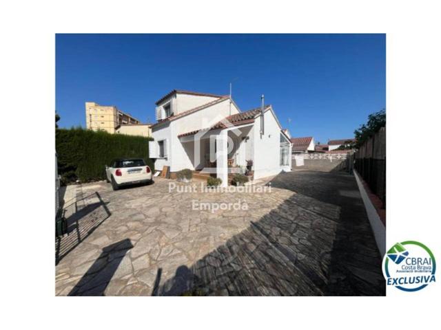 Casa en Mas Mates con 3 habitaciones, terreno y vistas al parque natural. photo 0