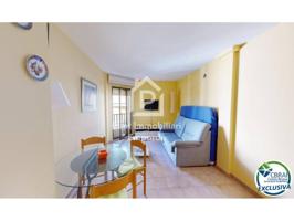 Estudio en venta a pocos metros del paseo marítimo en Roses photo 0