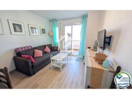 Piso de 2 Dormitorios con terraza vista canal y licencia turística. Pleno centro de Empuriabrava photo 0