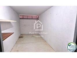 Traster en Plaza Frederic Rahola. photo 0