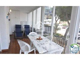 Apartamento situado en Santa Margarita (Roses) a 250 metros de la playa. photo 0