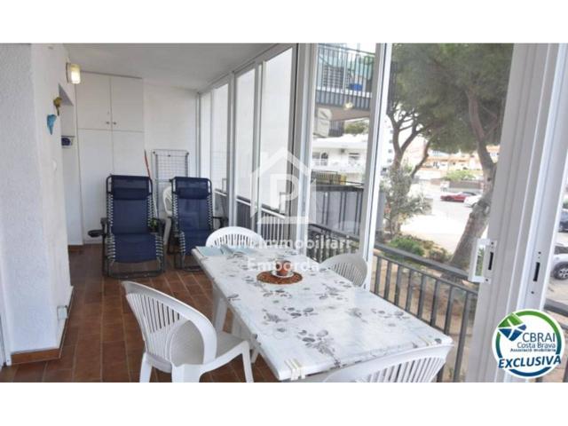 Apartamento situado en Santa Margarita (Roses) a 250 metros de la playa. photo 0