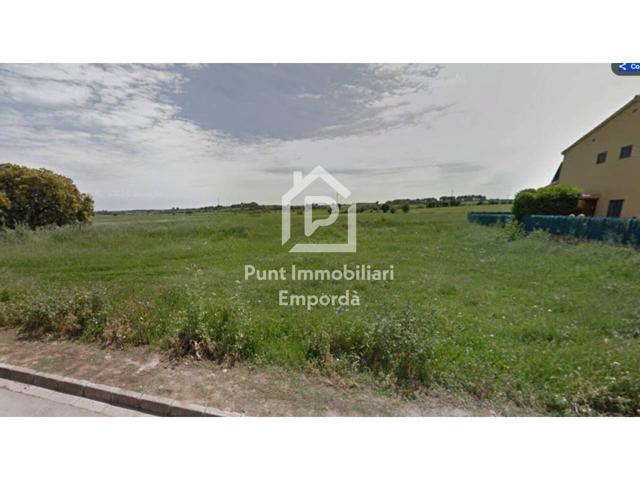 Terreno urbano edificable de 777 m² zona Mas Pau photo 0