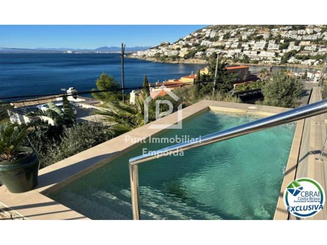 Casa en Roses, 3 habitaciones, 250 m2 photo 0