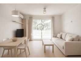 Estudio en Pals con piscina comunitaria a solo dos minutos de la playa. photo 0