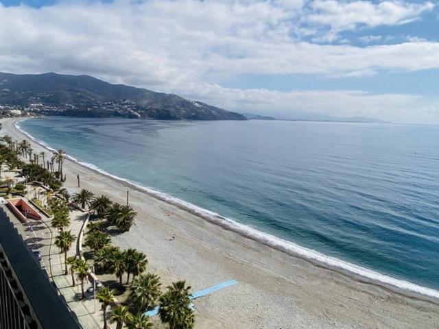 PLAYA VELILLA - ALQUILER ANUAL EN MARZO 2026 photo 0