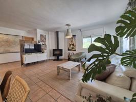 Chalet unifamiliar en venta en Olivella photo 0