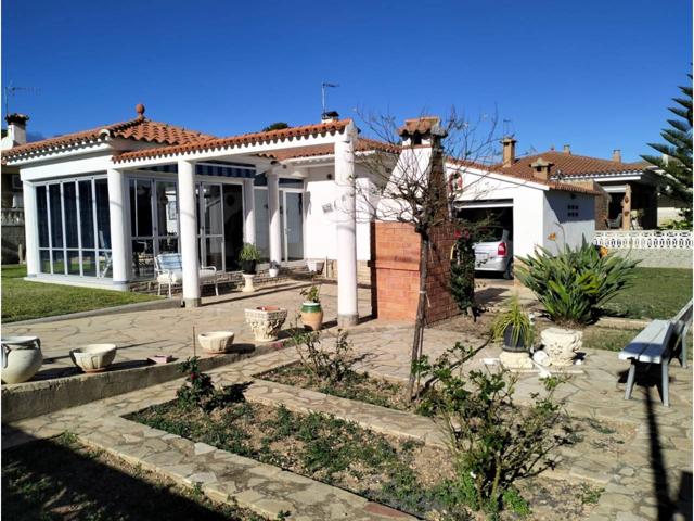 Chalet en la urbanización Club Mont-roig photo 0