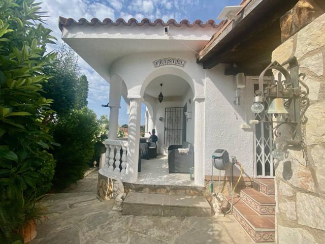 Chalet en la urbanización Massos d'en Blader. photo 0